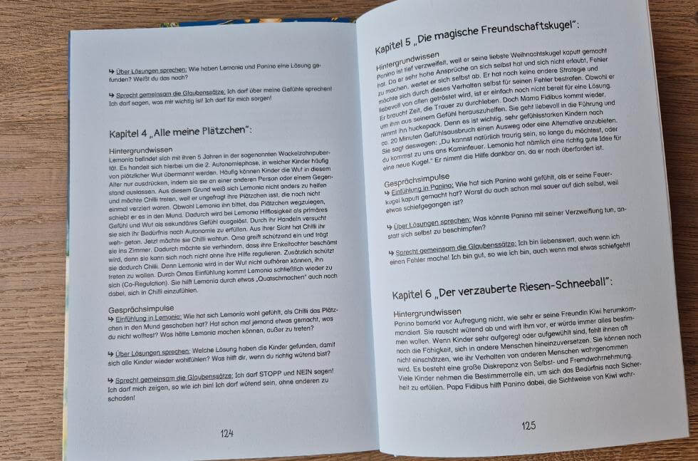 Aufgeschlagenes Buch "Die magische Familie Fidibus. Weihnachtszauber" mit Tipps für Eltern